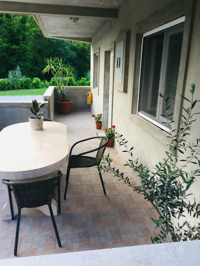 Apartment Elena Tivat Exterior foto